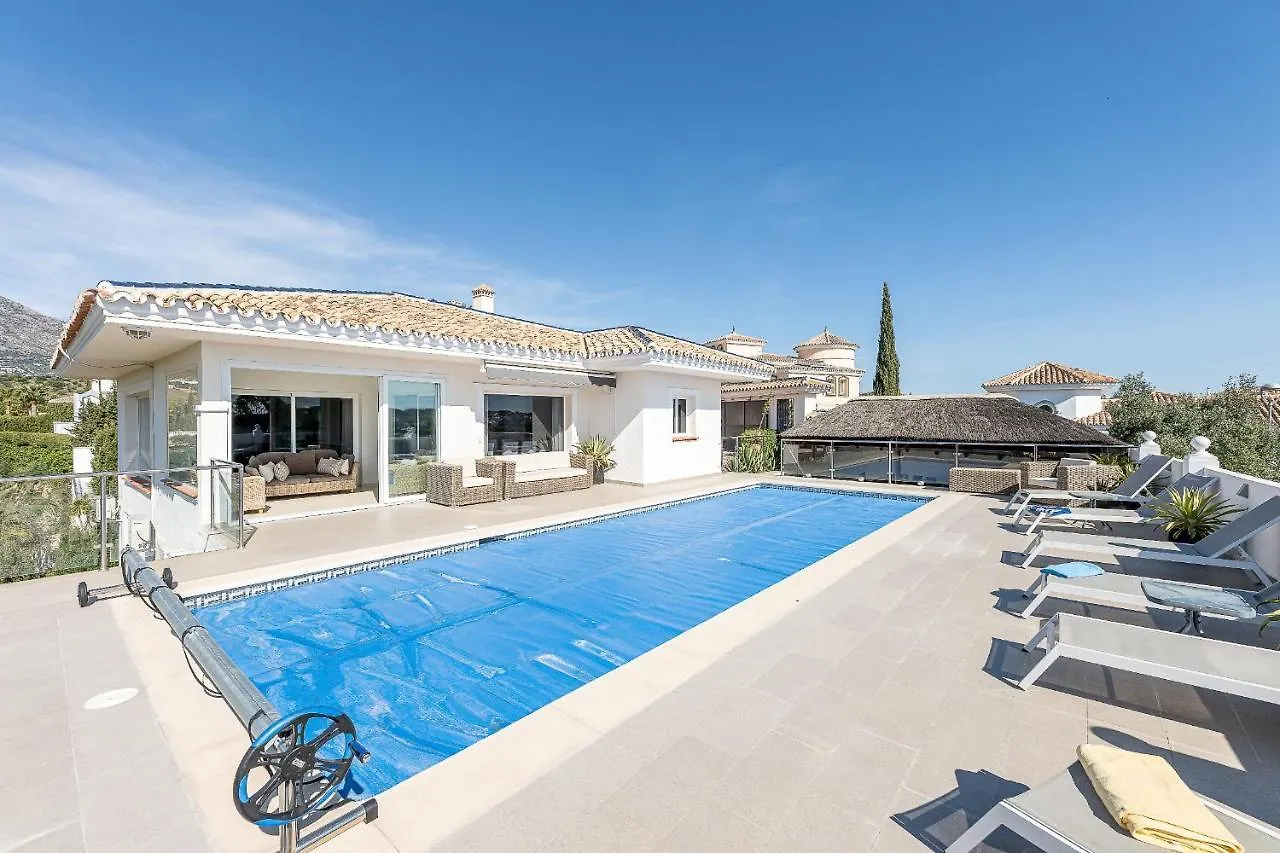 Stunning 6 Bed Villa Private Pool Mijas Gol Fuengirola