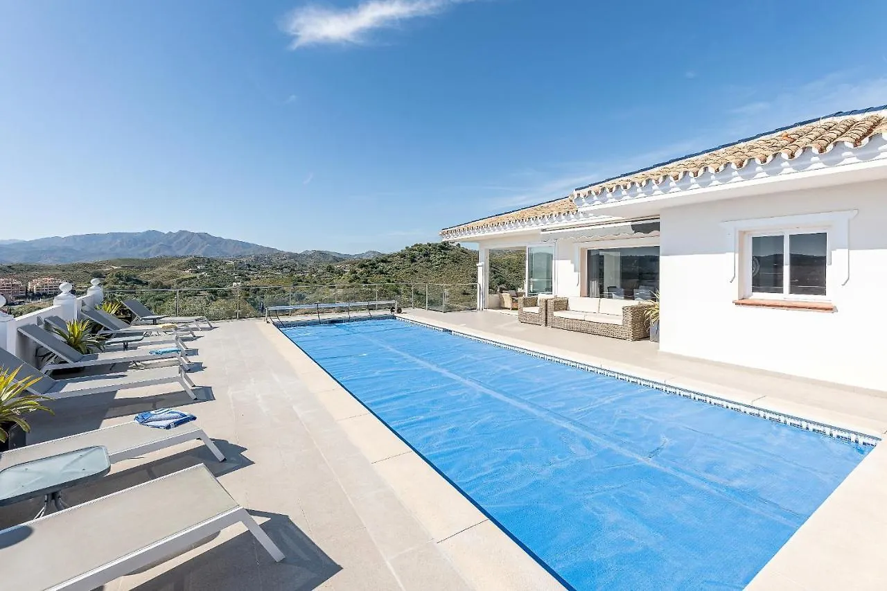 Stunning 6 Bed Villa Private Pool Mijas Gol Fuengirola