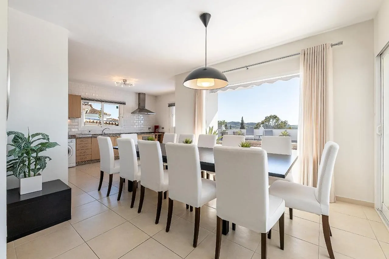 Stunning 6 Bed Villa Private Pool Mijas Gol Fuengirola