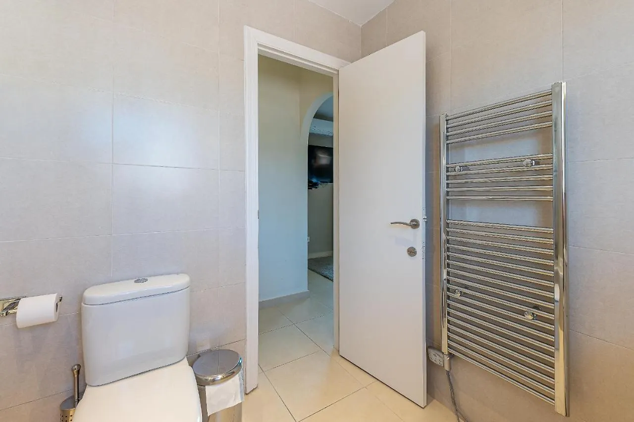 Stunning 6 Bed Villa Private Pool Mijas Gol Fuengirola