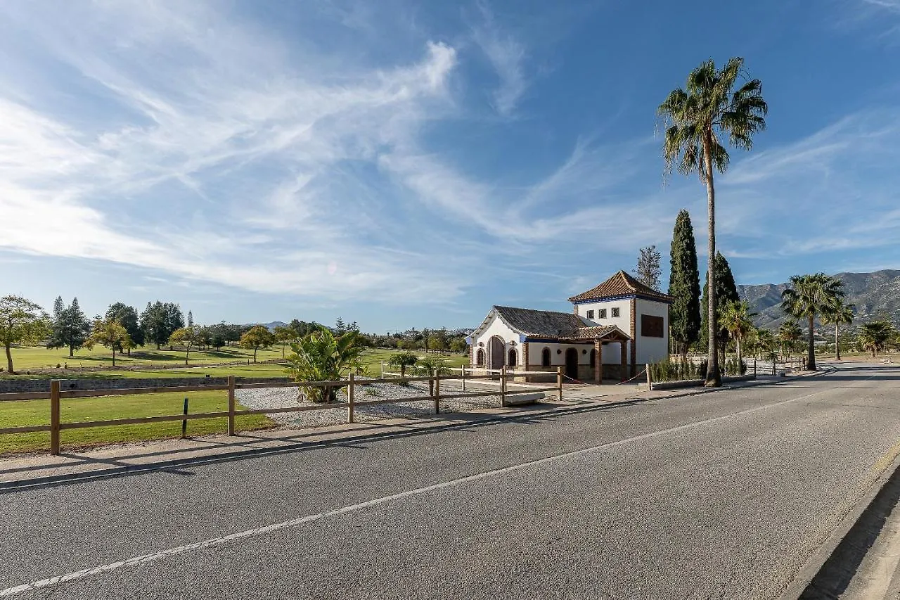 Stunning 6 Bed Villa Private Pool Mijas Gol Fuengirola