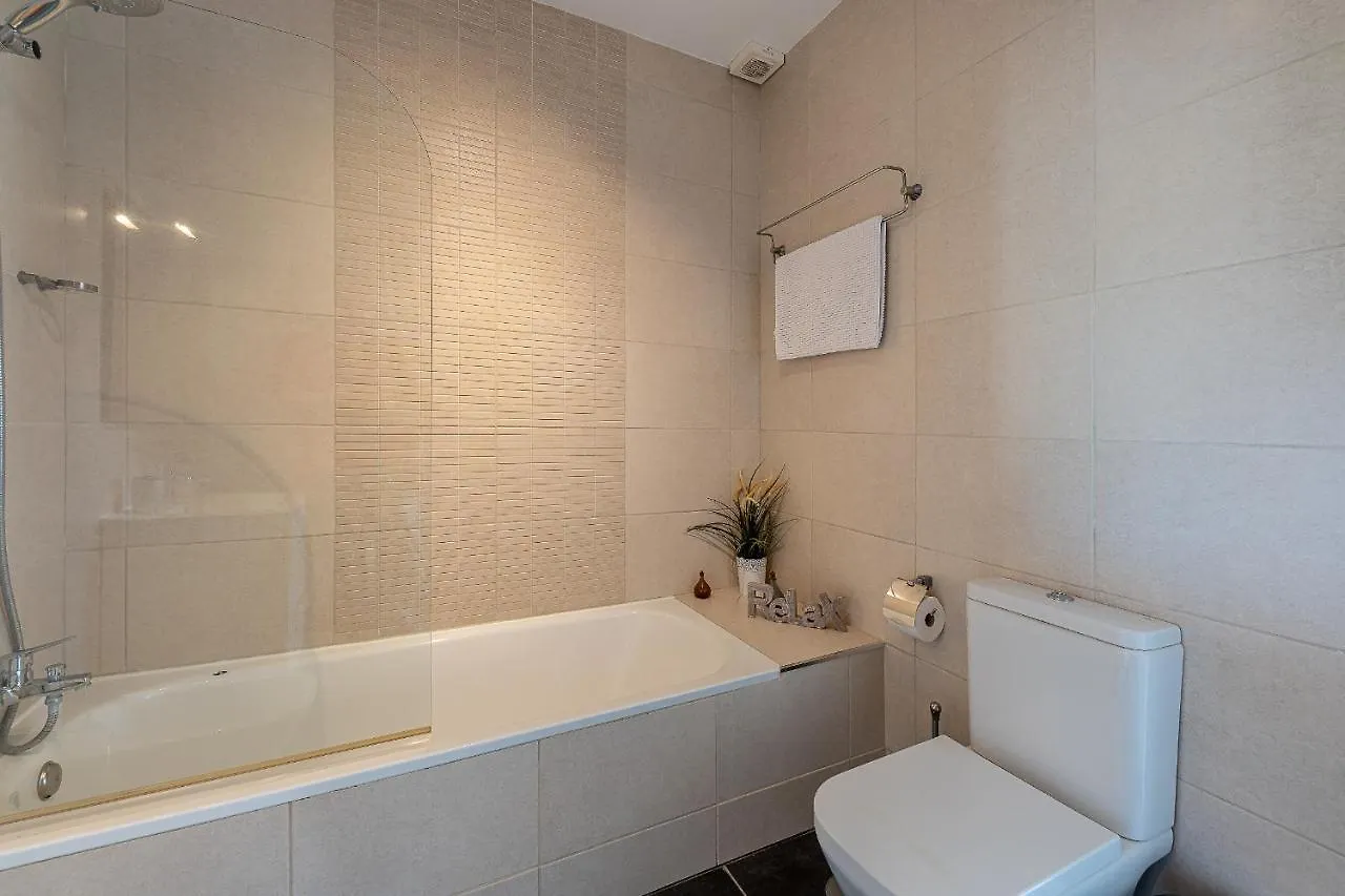 Stunning 6 Bed Villa Private Pool Mijas Gol Fuengirola