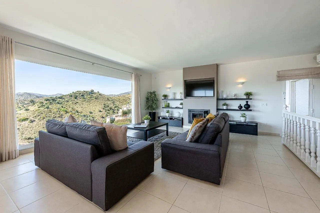 Stunning 6 Bed Villa Private Pool Mijas Gol Fuengirola